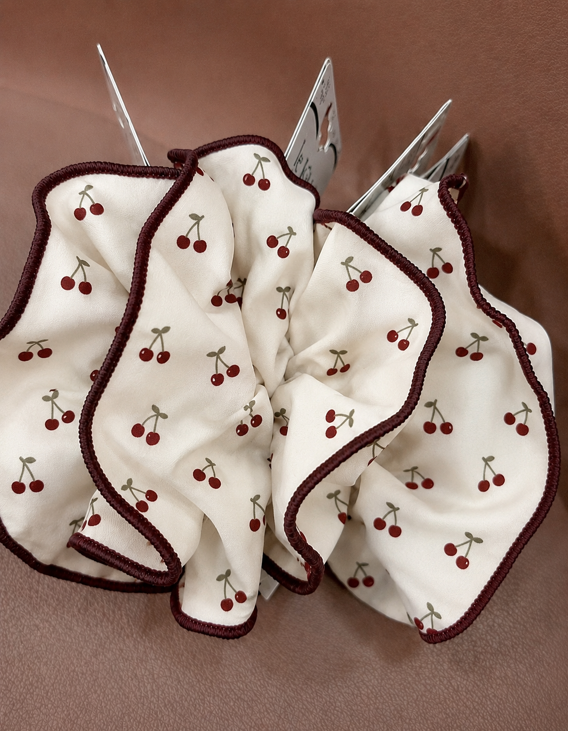 SCRUNCHIES “COUNTRY RED”